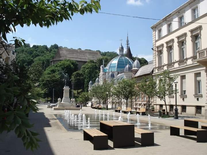 Loli Apartman Miskolc Buitenkant foto