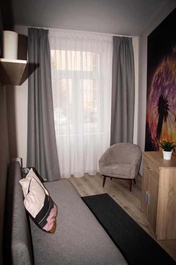 Loli Apartman Miskolc Buitenkant foto